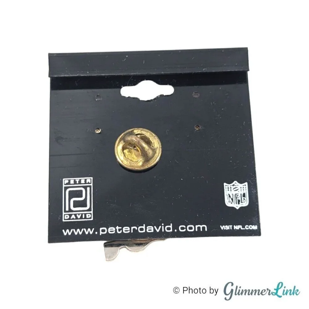 NFL Super Bowl 39 2005 Champions AFC Patriots Helmet Collectible Pin